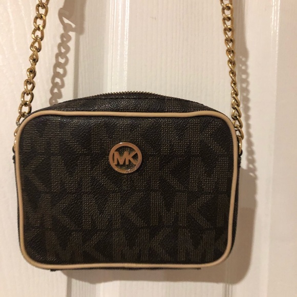 Micheal Kors purse - Picture 1 of 2